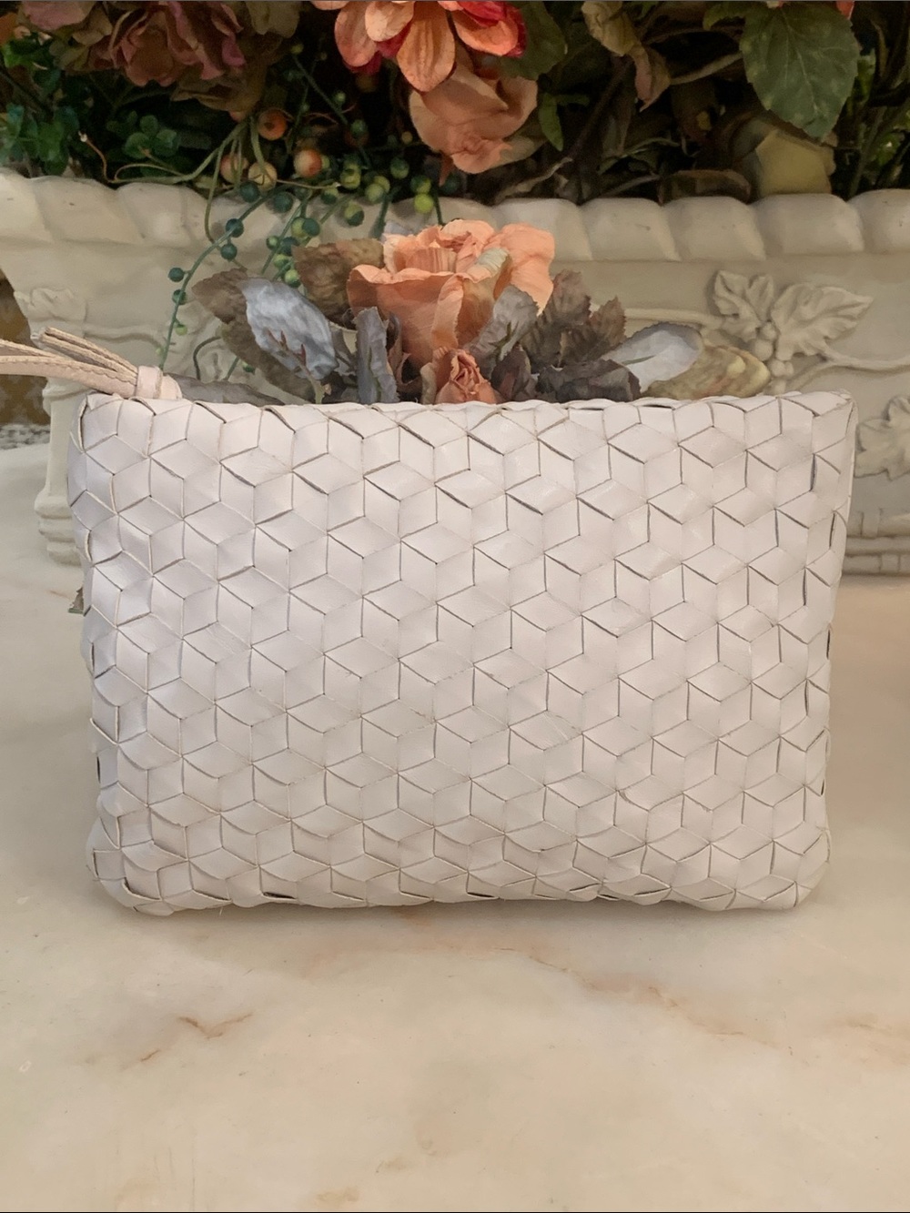 Madewell the puff crossbody bag: woven leather edition